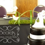 Head Table Arrangement of Artificial Calla Lilies on Green Moss Mat