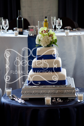 Cake Table, with Diamond Confetti & Crystal Cake Serving Set