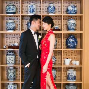 Toronto Asian Wedding at Shangri-La Hotel. Wedding flowers and decor by Secrets Floral.